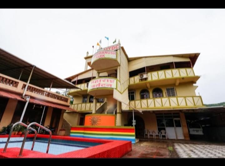 فندق Mtdc Meghdhanush Park إيغاتبوري المظهر الخارجي الصورة